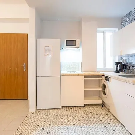 3 Bedroom Flat In Historic Centre 말라가