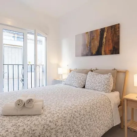 3 Bedroom Flat In Historic Centre 말라가