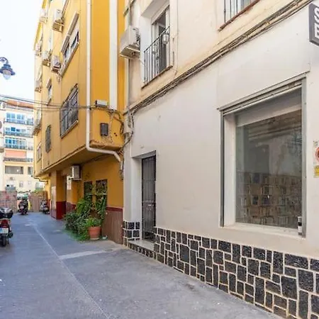 아파트 3 Bedroom Flat In Historic Centre *